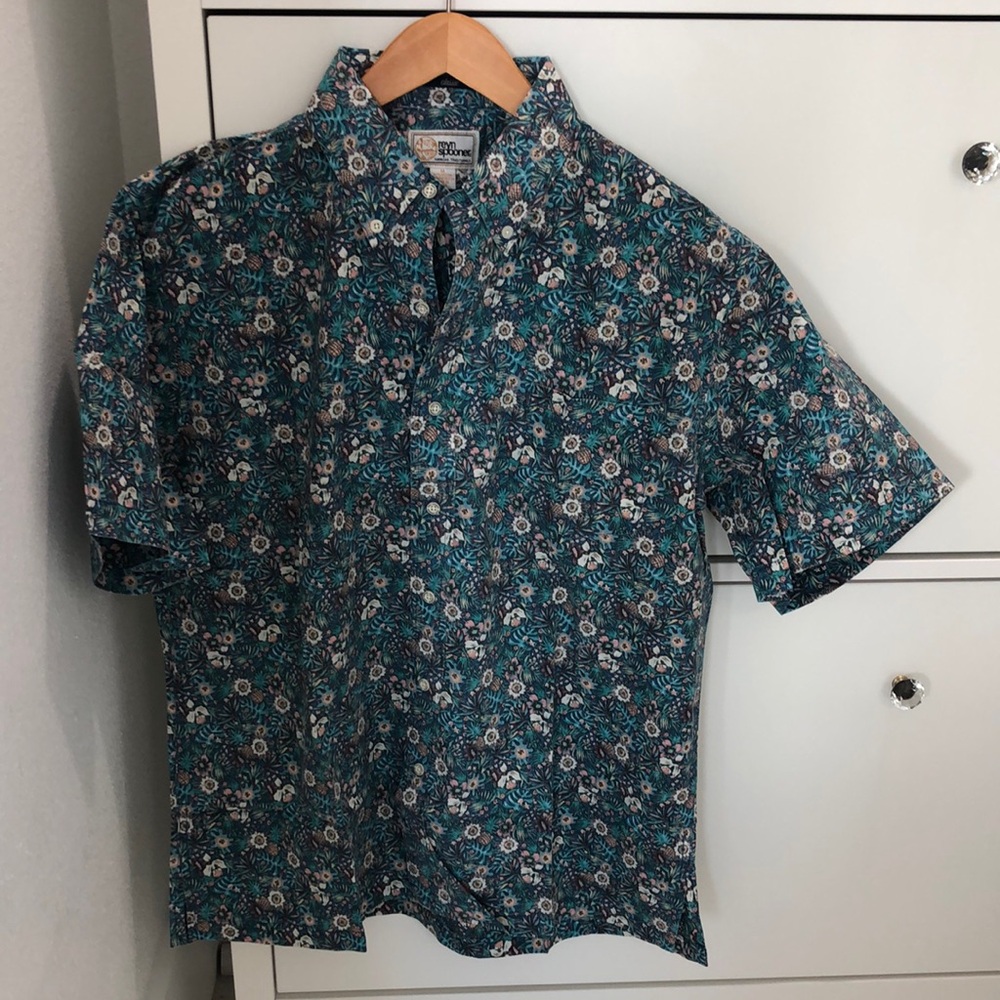 Reyn Spooner classic fit button down, design style “Kula Floral”